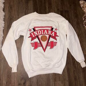 90s Vintage Indiana University Basketball white crewneck sweatshirt